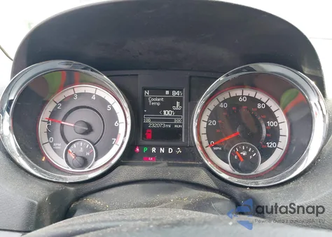 2016 Dodge Grand Caravan Sxt z USA, uszkodzony, nr VIN 2C4RDGCG2GR318070